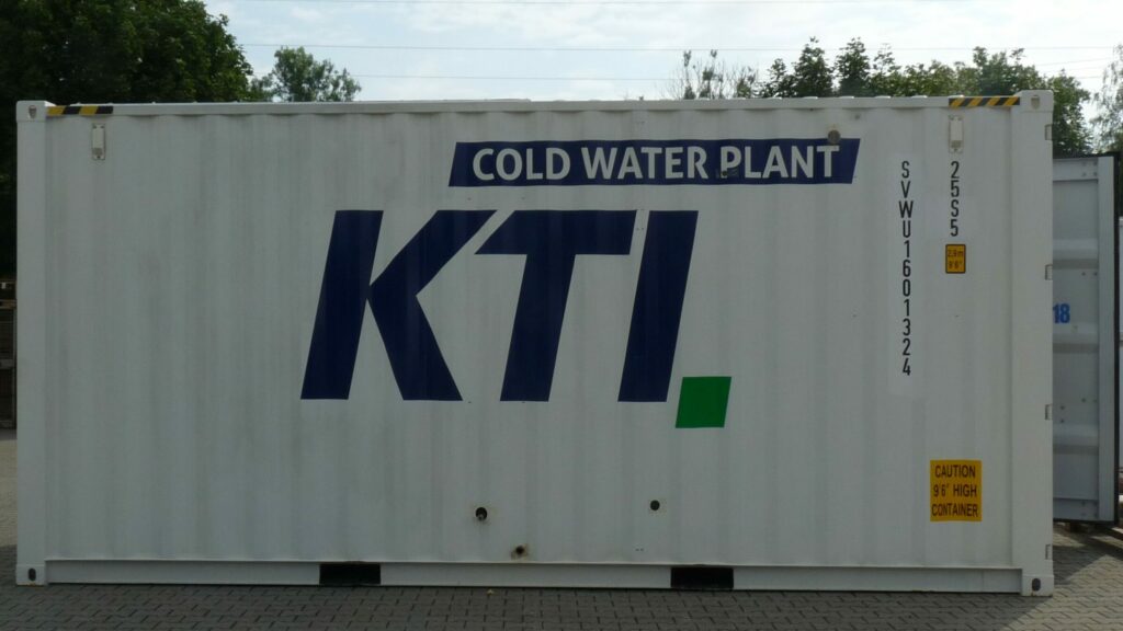 Chilled water plant installed in container. Easy transport and quick commissioning are thus a matter of course.
