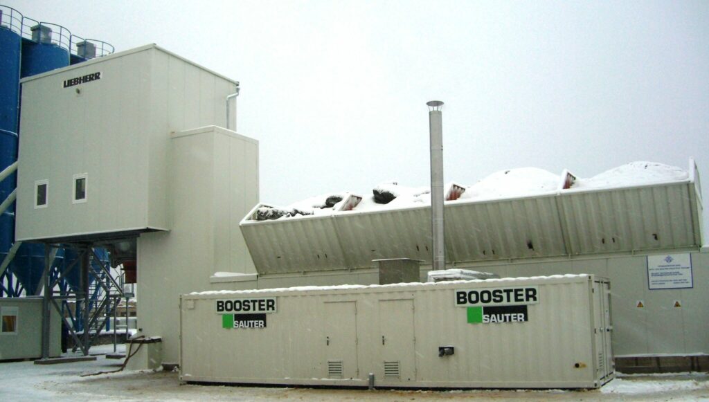 The BOOSTER is a TURBO equipped with an additional heat exchanger that sends pure hot air through the silos.