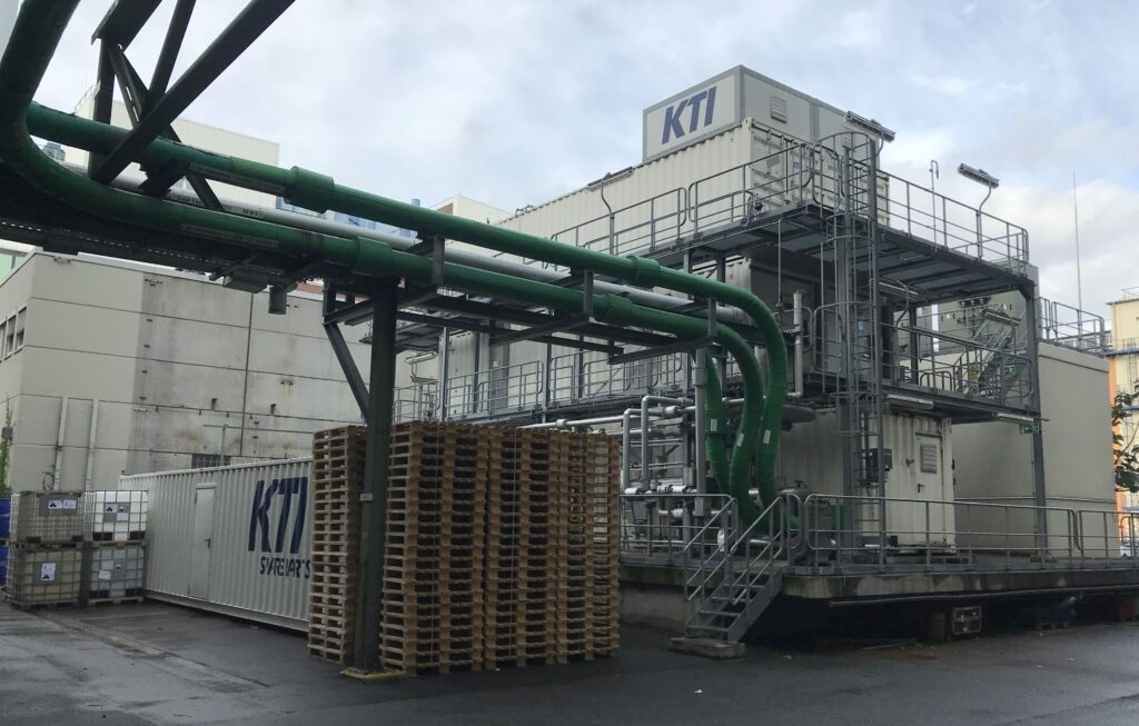 Renewal of ice production for quality improvement in pigment production