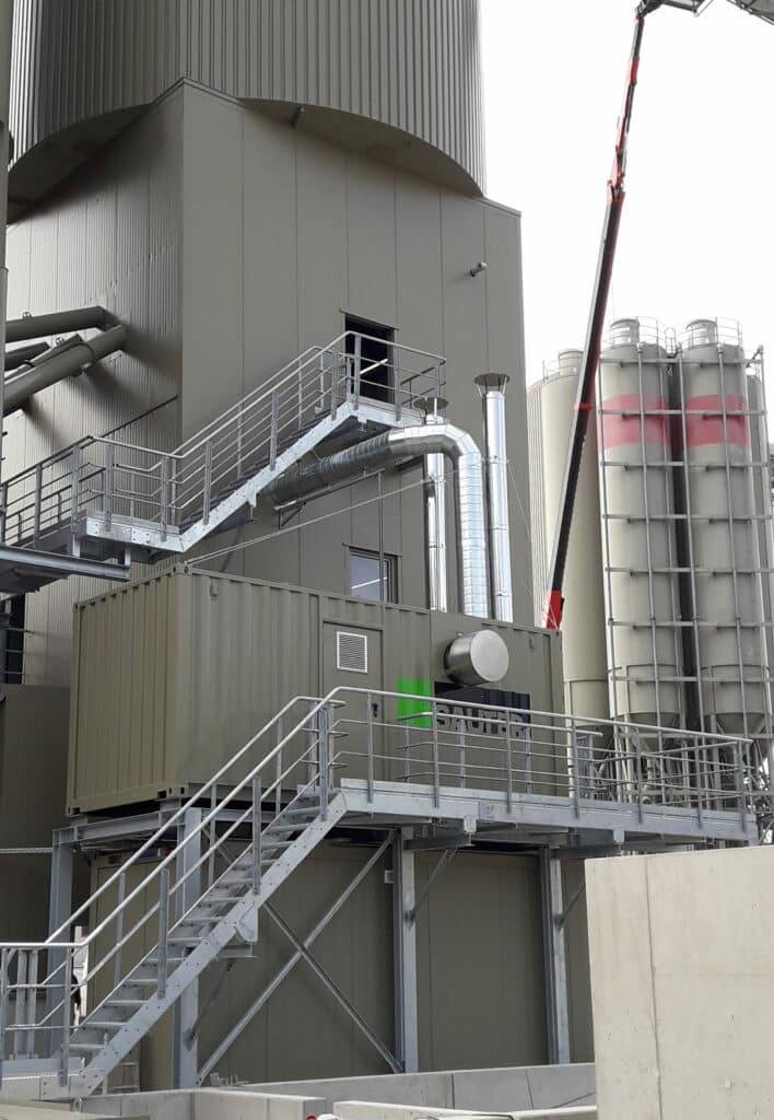 Silo heating and hot water system in container