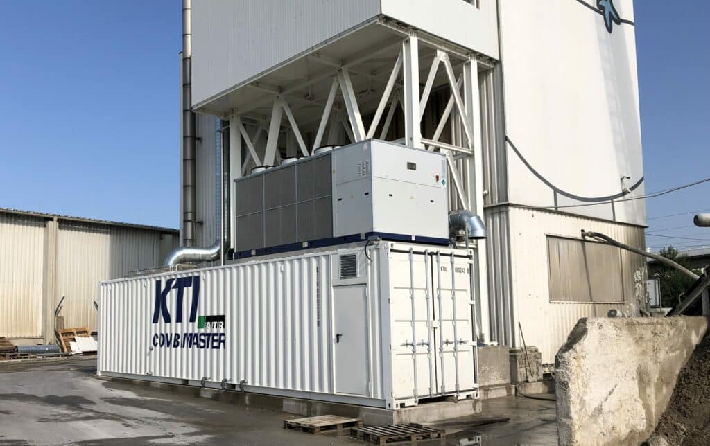 Combined plant for winter and summer concrete production